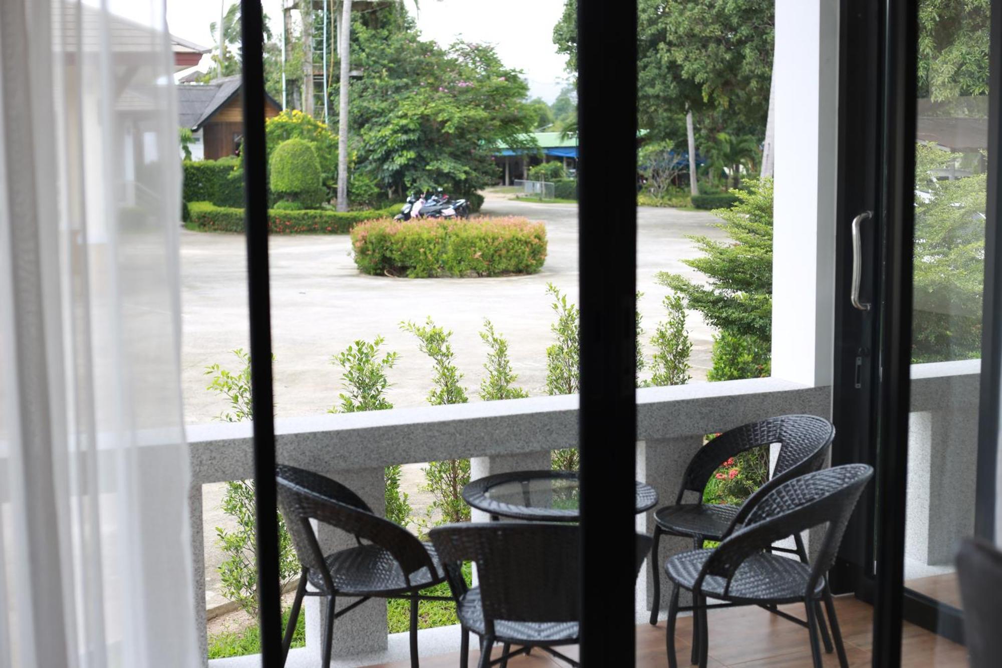 香格里拉哈简易别墅酒店 湄南海滩 外观 照片